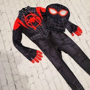 SPIDERMAN MILES MORALES